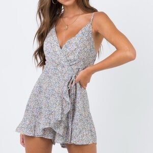 Princess Polly Aamina Floral Playsuit Romper Size 2